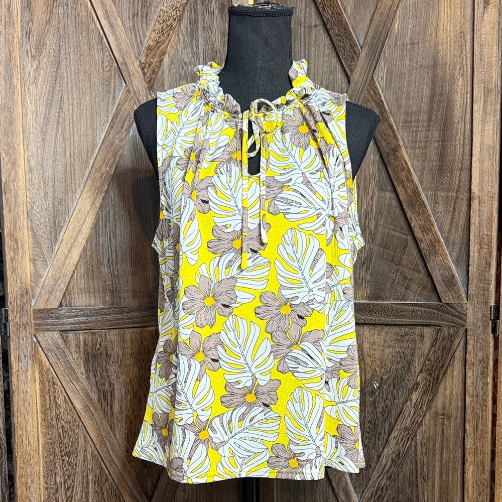 MELLODAY Yellow Floral V-Neck Ruffle Camisole